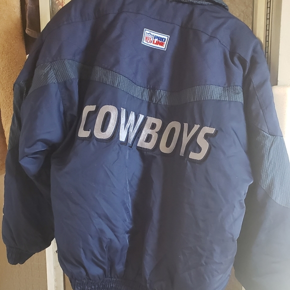 Dallas Cowboys jacket: Pro Line - Picture 2 of 6